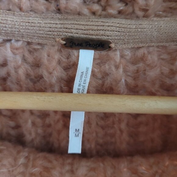 Free People Fluffy Fox Papaya Oversized Sweater Size M - Picture 5 of 7